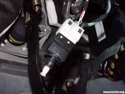 See B1498 repair manual